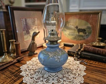 GOLDEN GLOBE Oil Lamp #4 Clear Top Ribbed Bulb Base Gold  Vintage Golden Globe Oil Lantern display picture 1