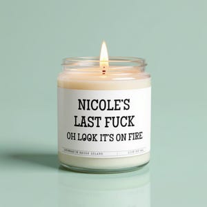 Personalisierte Last F Kerze: Lustiges BFF Geschenk, individuelle Name Sojakerze