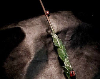 Leaf & Lady Bug Wizard Wand / Bacchette magiche streghe artigianali per cosplay, prop personalizzato / compleanno amante della magia, idea regalo di Natale