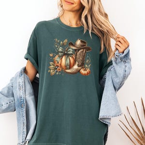 Howdy Pumpkin Tee, Western Fall Shirt, Fall Shirt, Fall Coquette Bow Tee, Fall Vibes Shirt, Western Tee Shirt,Country Fall Tee,Cowgirl Shirt