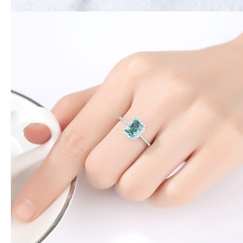 Emerald Ring925 Sterling Silver RingLab Created Emerald RingRingsAnniversary GiftGiftBridesmaid GiftGift for Women