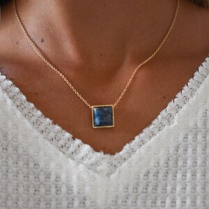 Dainty Blue Marble Stone Necklace