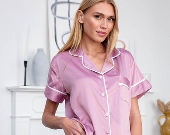 2 Piece Short Sleeve + Long Pants Bridesmaid Pajamas*Bridesmaid PJs*Bridal Spa Bday Party Wedding Pajamas*Satin PJs*Bridesmaid Proposal Gift