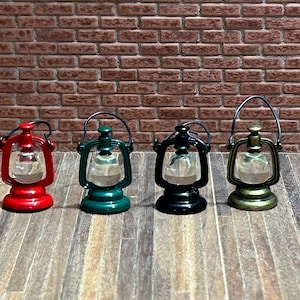 Beautiful retro oil lamp offered in different colors to choose from. 1/12 scale for Dolls House 14116.