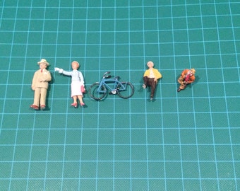 Hand painted O&O27 Scale figures and bicycle Vintage Item.