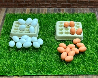 Decorative Egg crate with 16 eggs, offered in 2 colors, white or brown. 1/6 scale for Dolls House. 13703,13704.