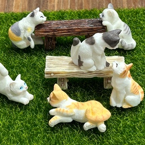 Very Cute little kitten, resin figurine. 1/12 scale for Dollhouse. 11905,06,07,08,09,10