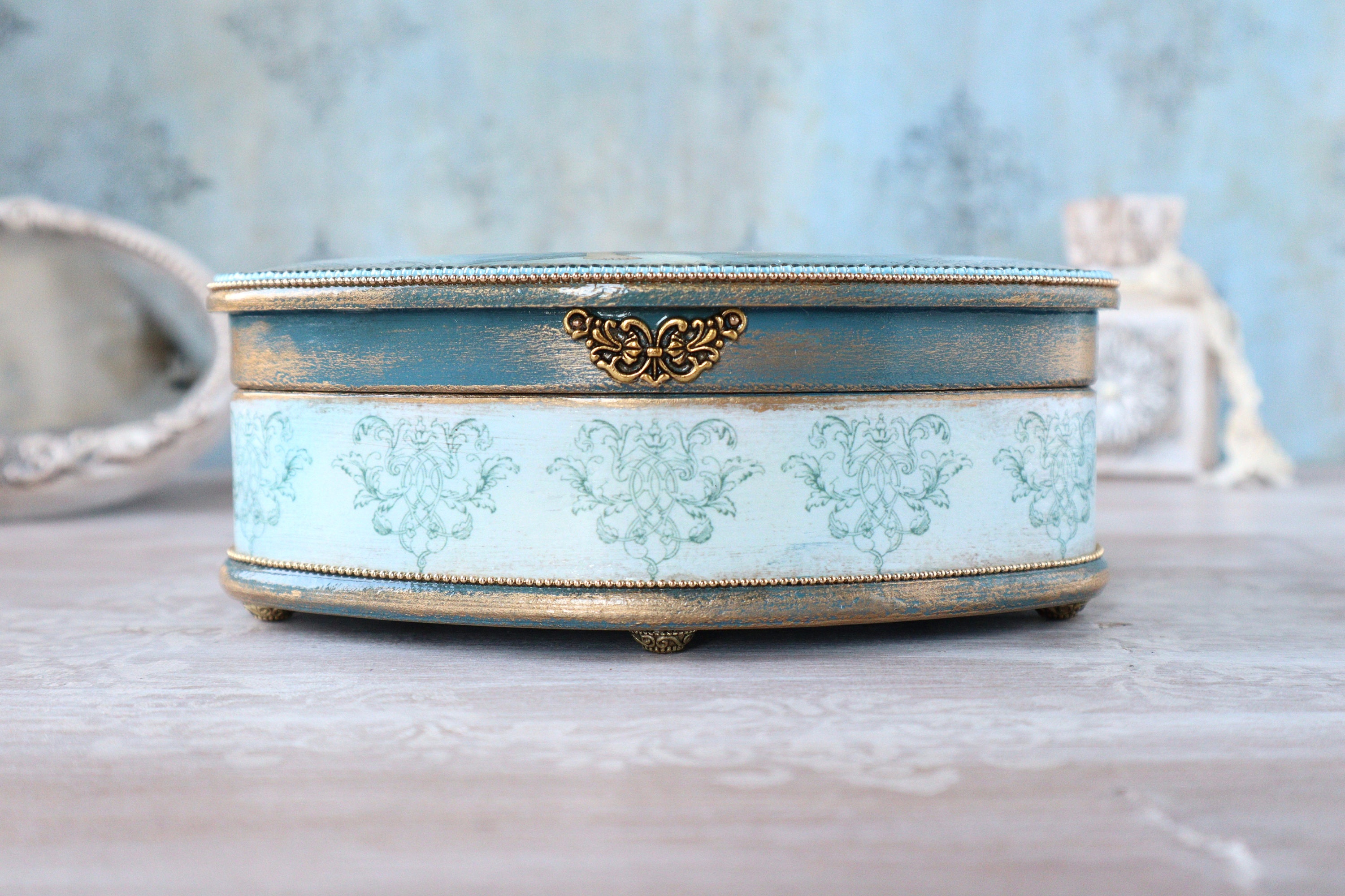 Vintage blue jewelry boxantique blue trinket box vintage Etsy