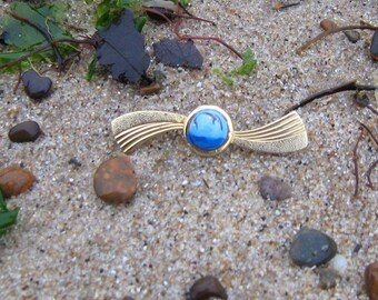 seabird brooch  -hand painted at Felixstowe beach