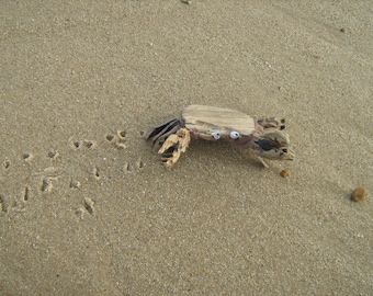 Treibholz-Uferkrabbe-made in Felixstowe Strand-Skulptur, interessante Texturen