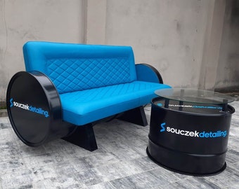 Sofa wykonana z beczki po ropie naftowej