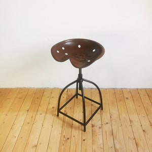 Taburete de tractor - asiento bajo / bar hocker / Estilo industrial rústico