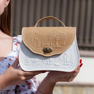 Handcrafted Vintage-Inspired Leather Crossbody Bag | Personalized Women&#39;s Shoulder Handbag Gift