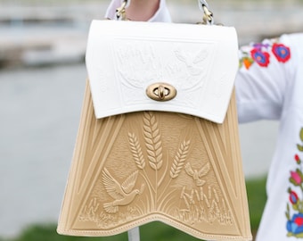 Personalized Embossed Leather Backpack for Women - Handmade Vintage Rucksack Gift