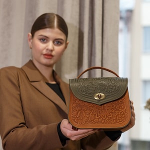 Olivfarbene Damen Schultertasche Ledertasche | Personalisierte Echtledertasche | Lederhandtasche | Geburtstagsgeschenk | Hergestellt in der Ukraine