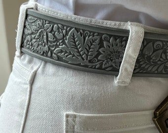 Gray leather belt, genuine leather belt, embossed leather belt, leather belt, unique belt, Handmade belt