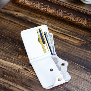 Cartera de cuero blanca personalizada para mujer: monedero fino grabado a mano con adorno personalizado imagen 4