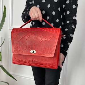 Bolso bandolera de piel roja personalizado para mujer / Hecho a mano en Ucrania / Monedero personalizable