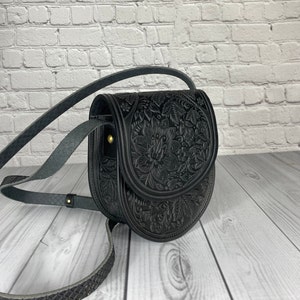 Petit sac à main noir fait main Sac en cuir pour femme Sac en cuir élégant Sac messager Sac bandoulière