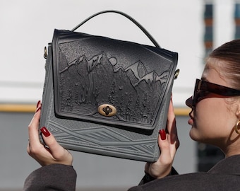 Black and gray embossed leather bag: a roomy shoulder bag for work and travel
