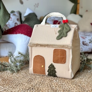 Adorable Doll House Suitcase With Handles | Cotton Muslin Doll House With Bed | Puppenhaus Mit Bett | Puppenhauskoffer | Dolls House