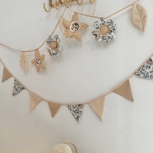 Boho katoenen mousseline slinger, Kids slinger vlag, kinderkamer slinger bloemen, wand decor, kinderkamer Bunting, Scandi kinderkamer decor, Fag banner afbeelding 1