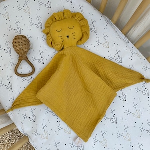 Baby comforter baby Lion, muslin baby comforter blanket, muslin animal lovey, baby shower gift, new baby gift