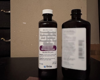 NEW Tris 16oz Pint Bottle (Empty) - Movie Prop!