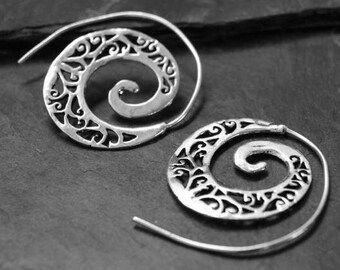 Orecchini A Cerchio A Onda In Argento 925 Con Opale Bianco E Zirconi, Gioielli Significativi Per Donna, Regalo Idea
