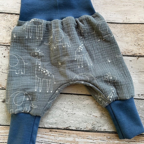 Bloomers muslin elephant and giraffe steel blue