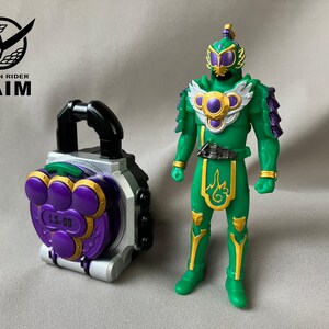 Kamen-Rider Gaim [Sound Lockseed Series L.S.-09 Budou DX Type & Kamen-Rider Ryugen Budou Arms mini figure Set] USED