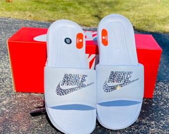 nike cheetah slides