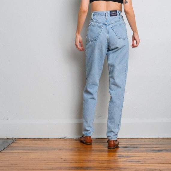 High Rise Light Wash Vintage Jeans / Size 24 - image 4