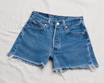 Vintage Y2K Levi's 501 Cutoff Shorts 26W 3L