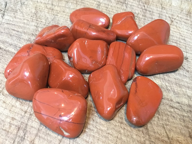 Red Jasper Tumbled Stones Mitología De Cristal Y Piedra Etsy