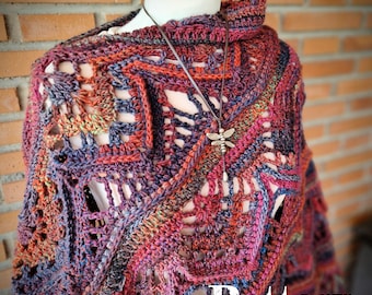 Poncho RooibosTea modello all'uncinetto