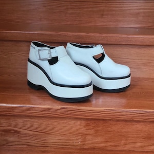 90s true vintage white chunky platform shoes Fun&Co / size 38EU / wedge platforms White and black platform Mary Jane shoes