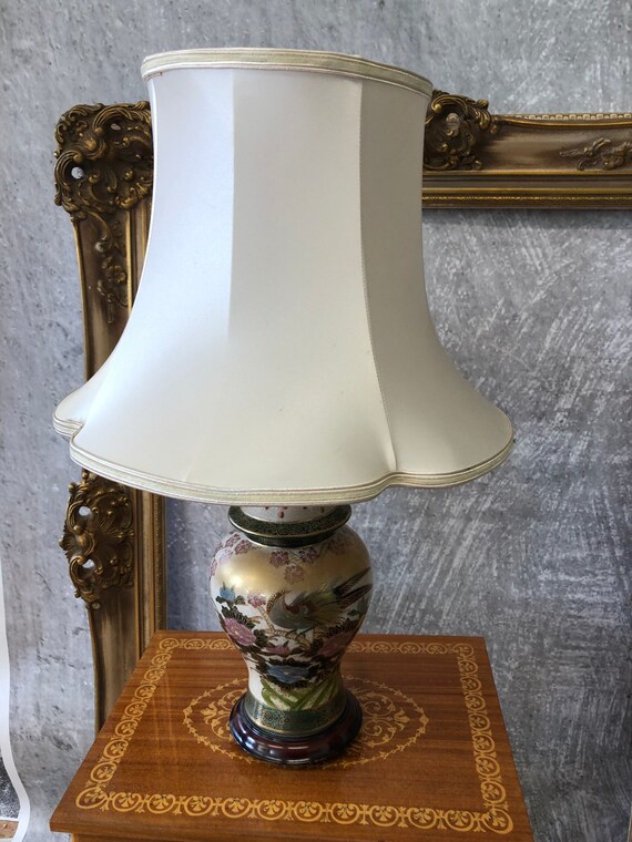 Lampada vintage con base dipinta orientale giapponese -  Italia