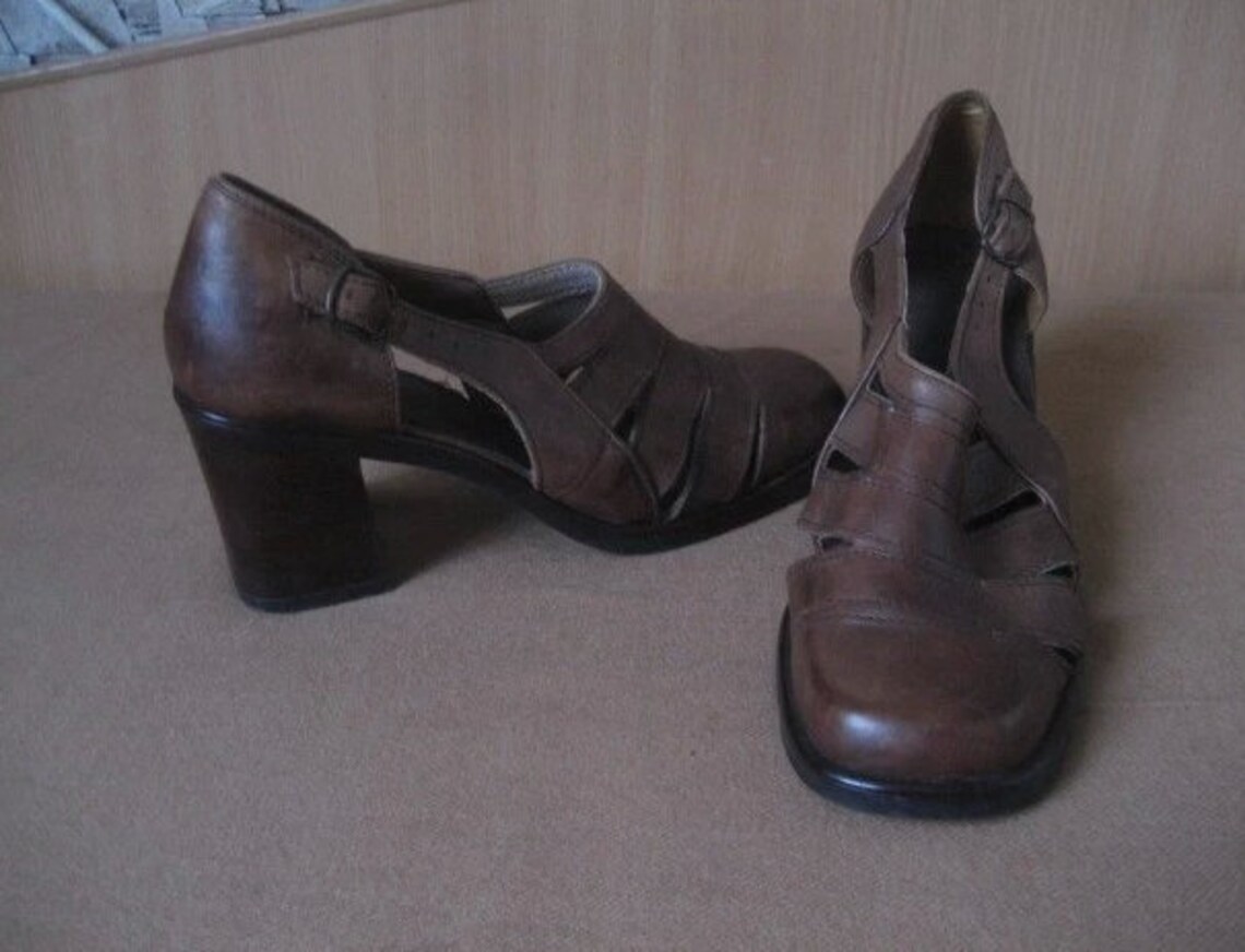 y2k chunky heels