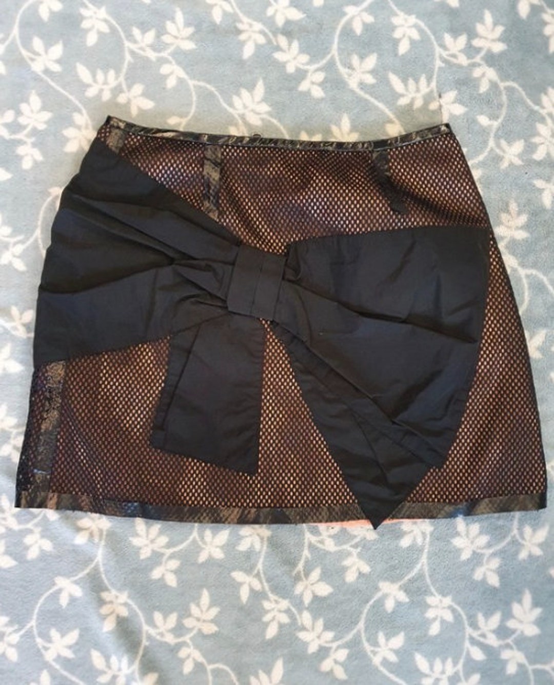 Black Mesh Layered Mini Skirt With Bow Details / Size pic