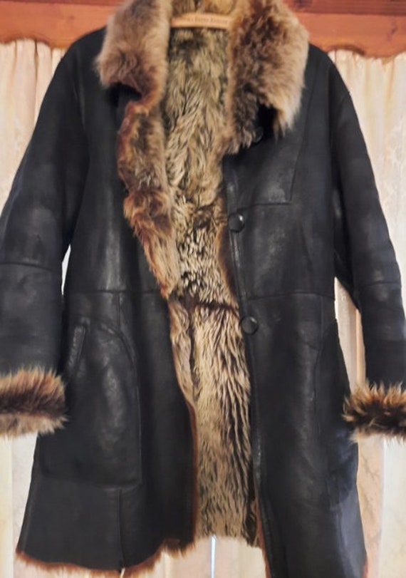 Vintage shearling coat / lama fur coat / real leat