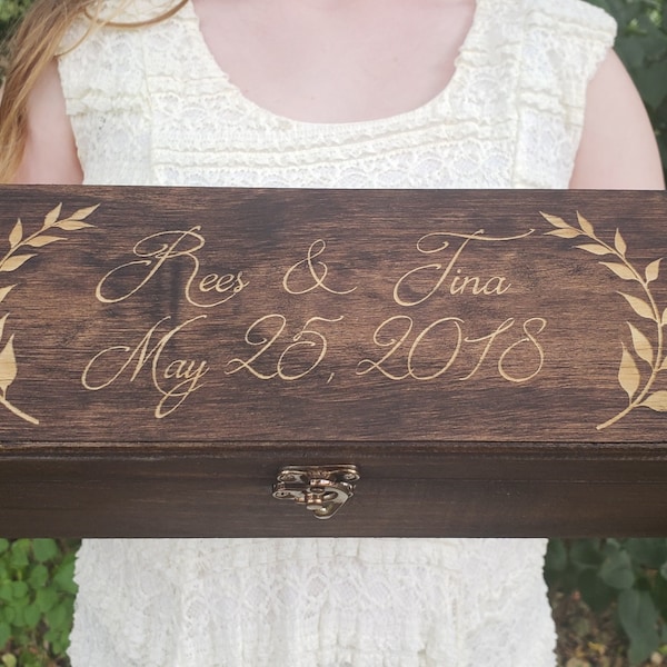 Caja de vino Caja de vino personalizada Caja de vino de boda Caja de vino Ceremonia Caja de vino Aniversario Caja de vino grabada personalizada Caja de vino cerrada Caja de recuerdo de madera