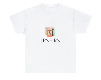 LPN-RN ヘビーコットンTシャツ| 看護師ギフト| ナースシャツ| ナースギフト| LPNギフト| RNギフト| ナースTシャツ