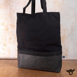 schlichte und besondere Einkaufstasche aus schwarzem Baumwoll-Canvas und schwarzem Waschpapier mit schwarzem Gurtband für Männer und Frauen Bild 3