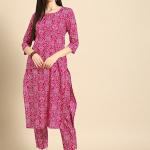 Cotton Kurta Sets For Women - Pink & White  Bandhani Printed Kurta With Trousers - Indian Summer Wear - Salwar Kameez - Indian Ethnic Dress