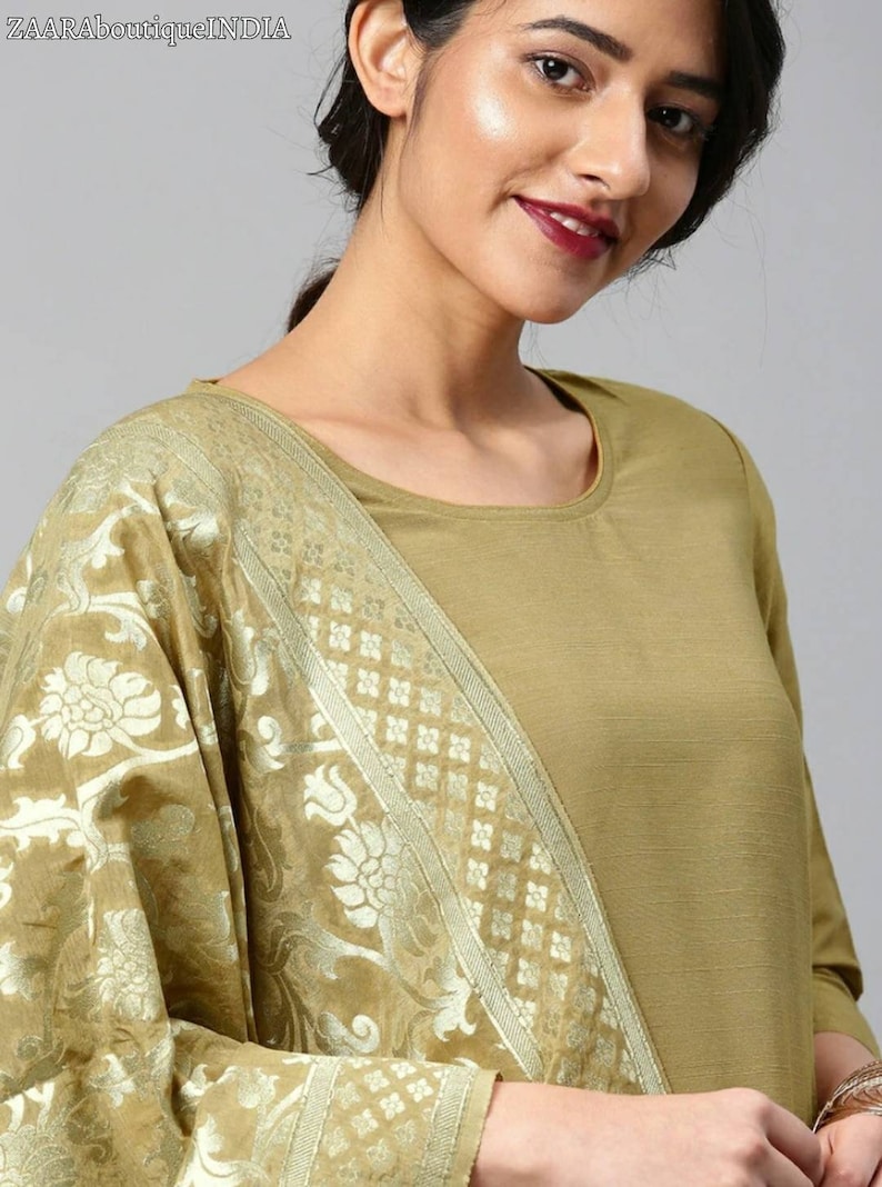Women Beige Solid Kurta With Trouser main image 1