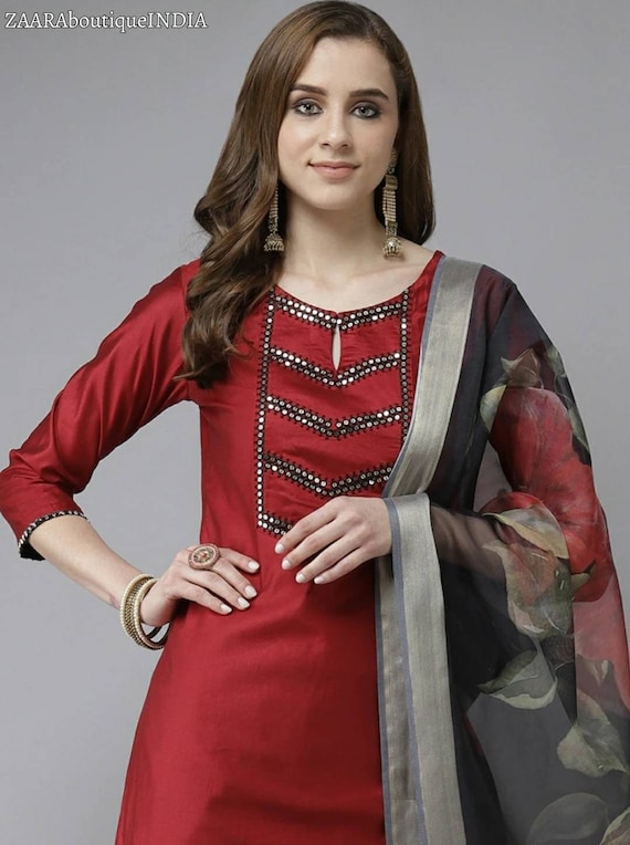Buy LABEL Manali Women Embellished Ethnic Dress Kurta (Red) Online at Best  Prices in India - JioMart.