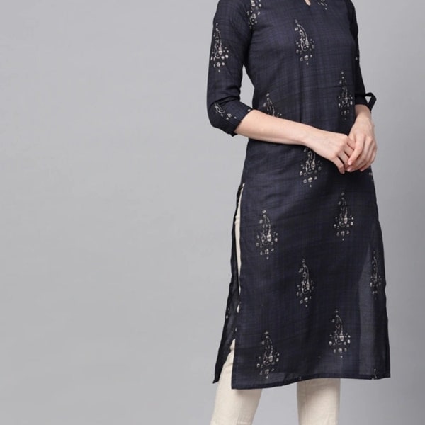 Kurta droite imprimée à la main bleu marine et blanc cassé pour femme | Robe ethnique | Tenue d'été | Tenue de bureau | Kurti indienne | Kurti pour femme