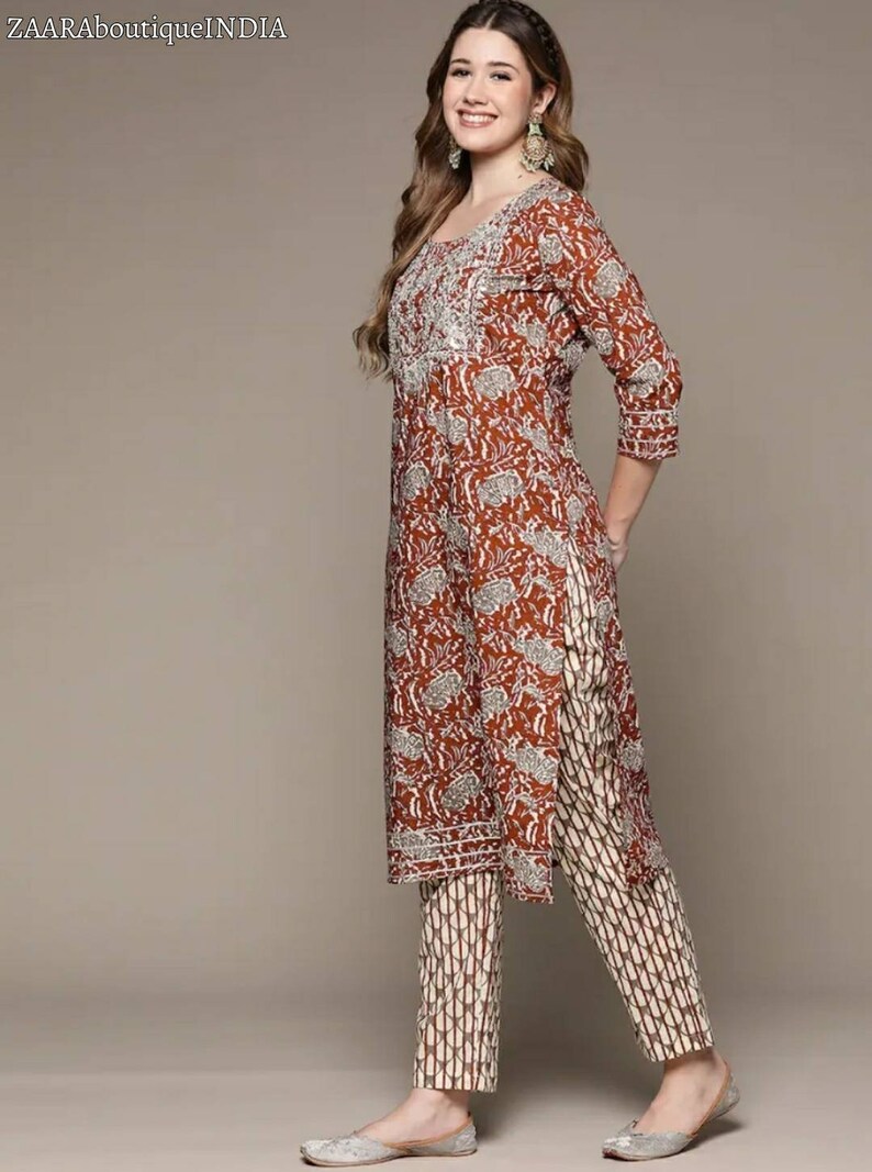 Dernier Kurta Palazzo En Soie Chinon Verte Avec Dupatta Pour Engagement