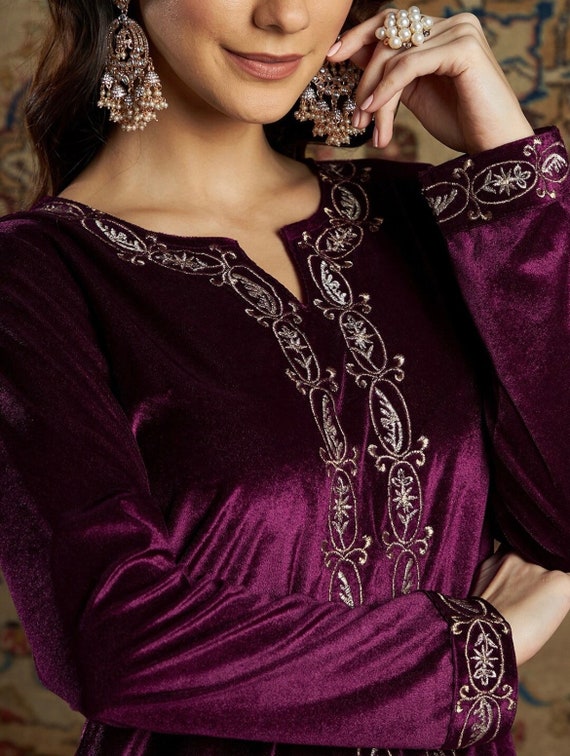 14 luxurious velvet kurtas to consider for Diwali and other winter festive  events | Vogue India